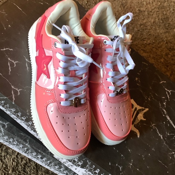 A Bathing Ape Bape Sta Low
Color Camo Combo Pink (GOOD CONDITION NEW, NO BOX) - Picture 1 of 6